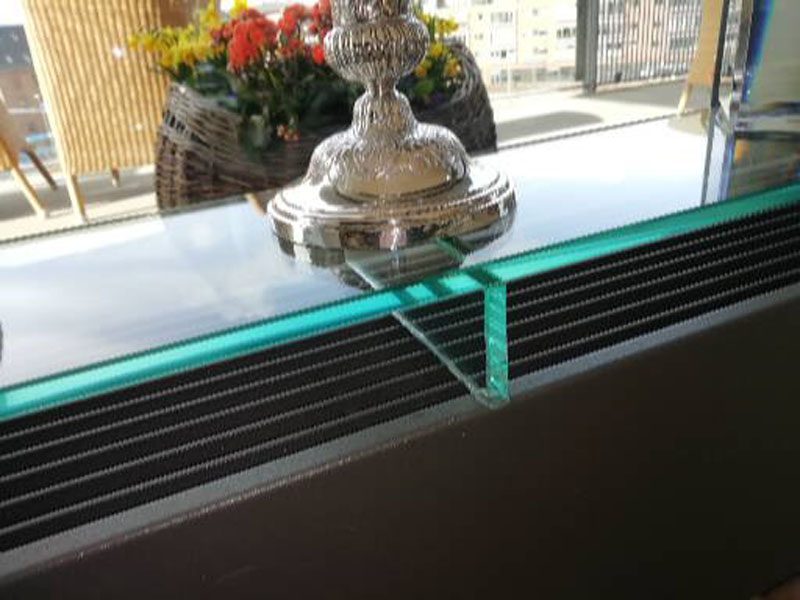 Bordplade i glas